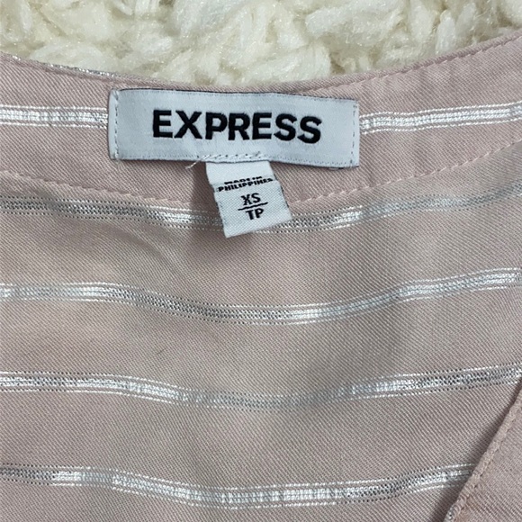 LIKE NEW Express pinstripe top - Picture 2 of 4